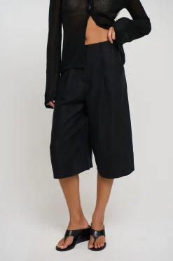 Alex Short Black