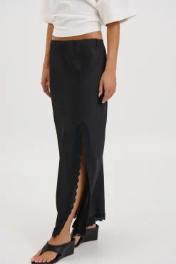 Chantily Skirt Black