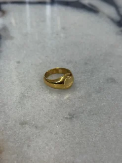 Dome Signet Ring Gold