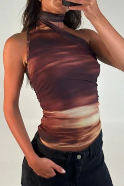 Isobel Top Earth