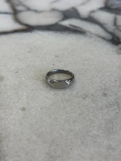 Oval Signet Ring Silver