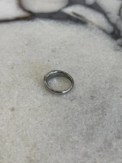 Oval Signet Ring Silver