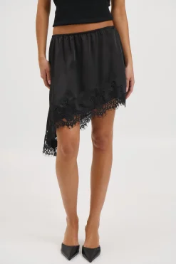 Sammi Lace Mini Skirt Black