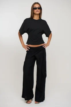 Scout Top Black