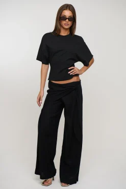 Scout Top Black