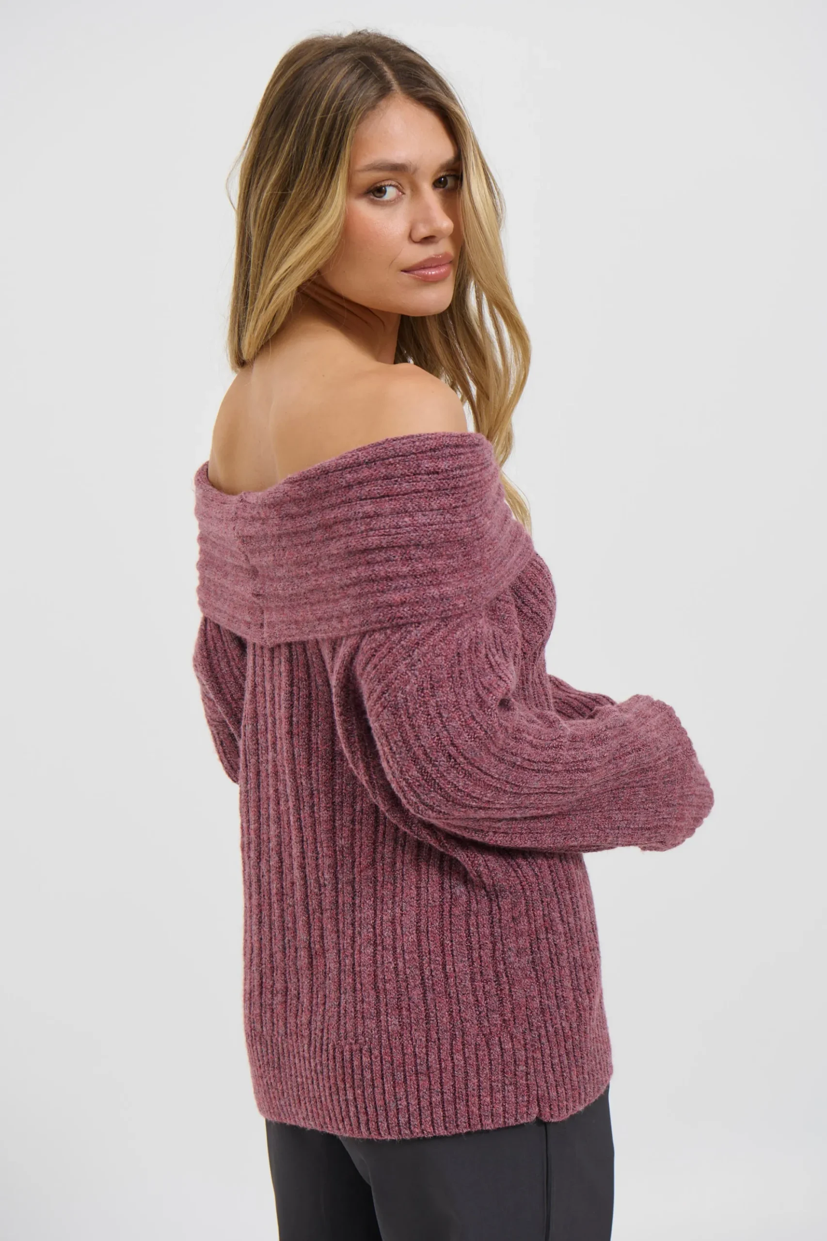 Zaali Knit Wine